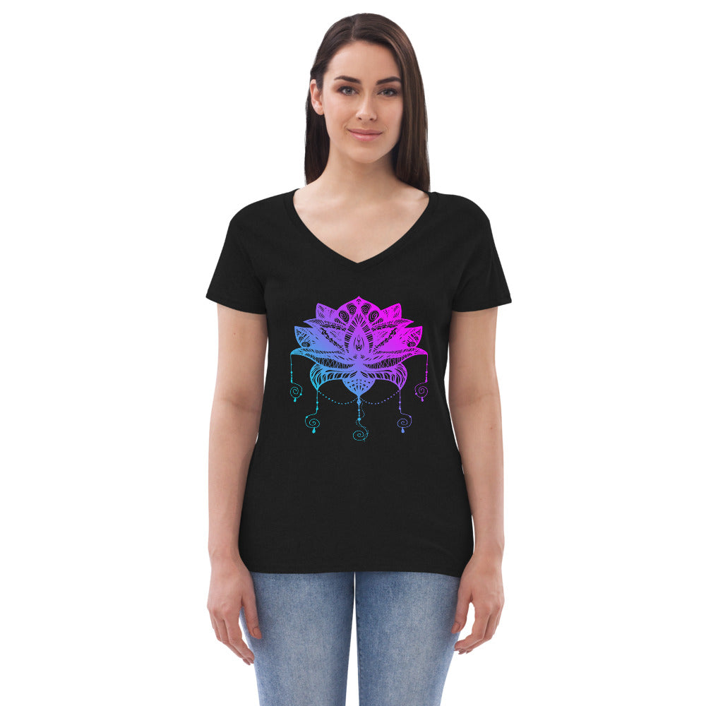 Women’s recycled v-neck T-shirt