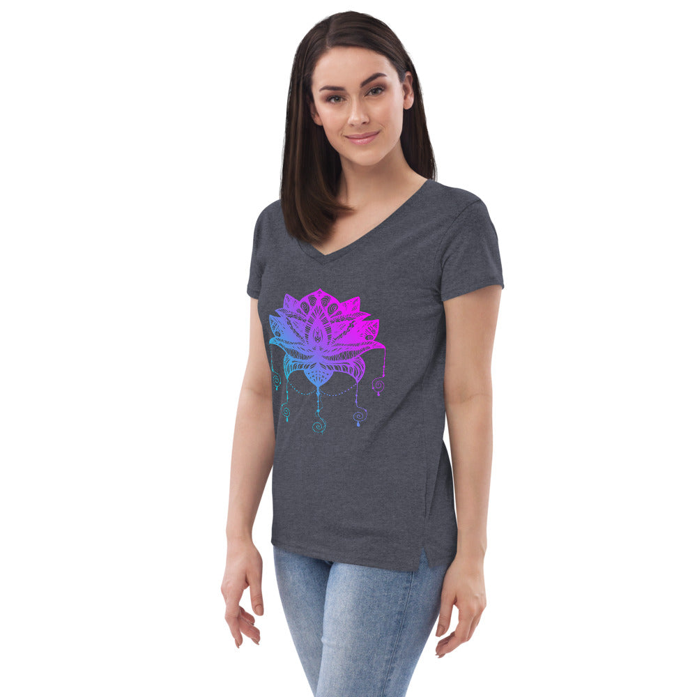 Women’s recycled v-neck T-shirt